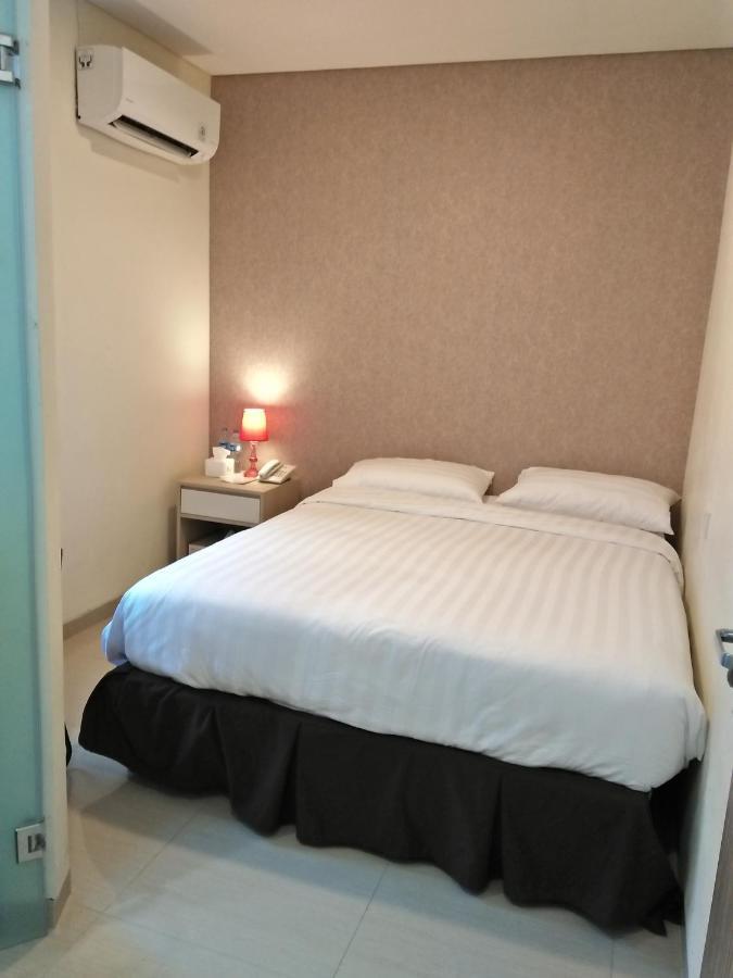 Kitara Hotel Jacarta Quarto foto